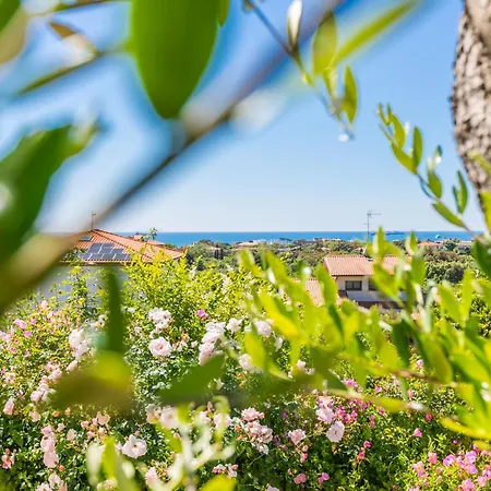 Semesterbostad Delle Rose By Interhome
