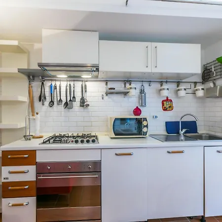 Semesterbostad Delle Rose By Interhome