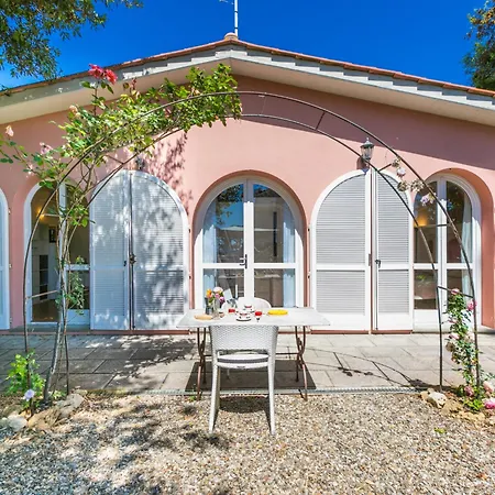 Delle Rose By Interhome * Livorno